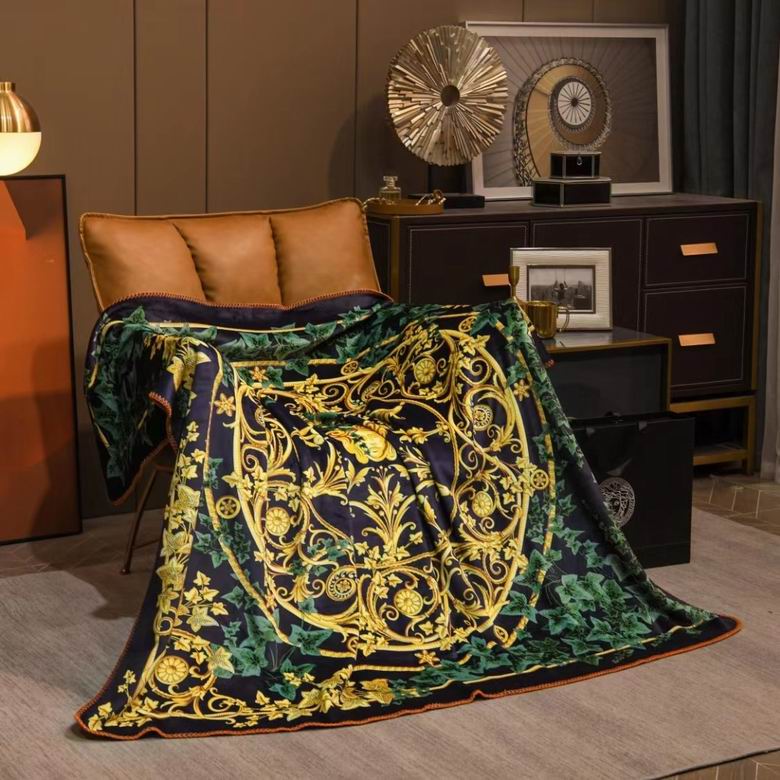 Versace 1.5x1.5m 1.5x2.0m 2.0x2.3m 07